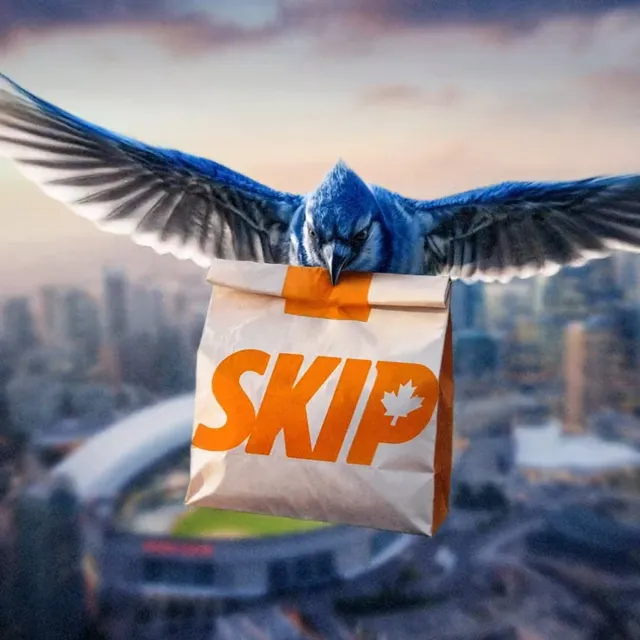 CG animation for the Skip / Toronto Blue Jays collaboration ad campaign. Dynamic visuals follow a powerful blue jay carrying the Skip paper bag over Toronto’s cityscape and Rogers Centre Skydome in a bold, high-tension cinematic sequence. Expertly crafted by award-winning Toronto CGI artist Pierre Bourjo.